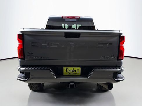 Used 2025 Chevrolet Silverado 2500 High Country w/ Technology Package AWD/4WD image 7