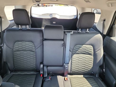 New 2025 Nissan Pathfinder SV image 21