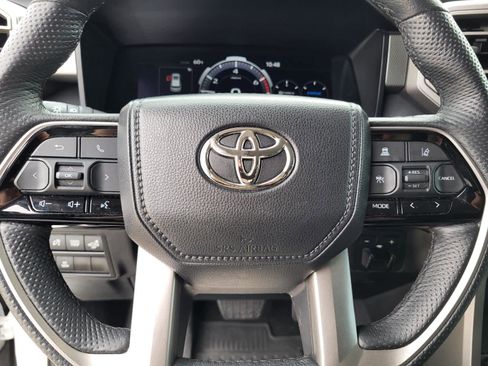 Used 2023 Toyota Sequoia Limited image 19