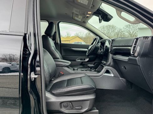 Used 2024 Ford Ranger Lariat w/ FX4 Off-Road Package image 13