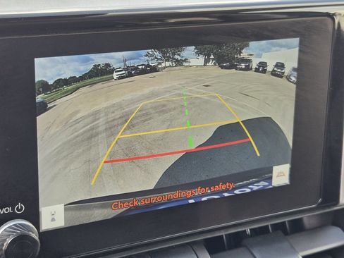 Used 2025 Toyota RAV4 XLE FWD image 19