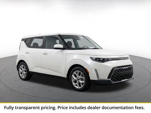 Used 2025 Kia Soul LX w/ LX Technology Package FWD image 1