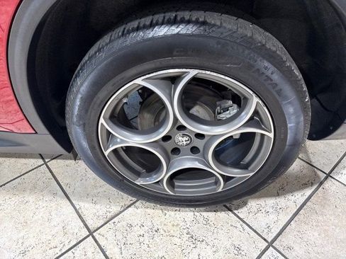 Used 2024 Alfa Romeo Stelvio Sprint image 8