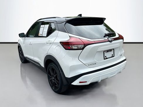 Certified 2024 Nissan Kicks SR FWD image 6