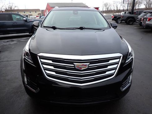 Used 2017 Cadillac XT5 Luxury image 2