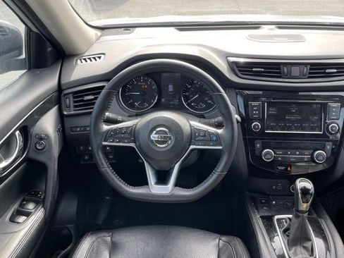 Used 2019 Nissan Rogue SL image 11