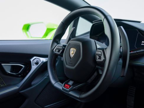 Used 2019 Lamborghini Huracan LP 580-2 RWD image 57