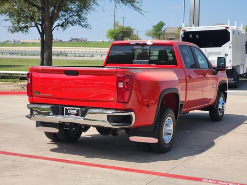New 2026 Chevrolet Silverado 3500 LT w/ Texas Edition image 15