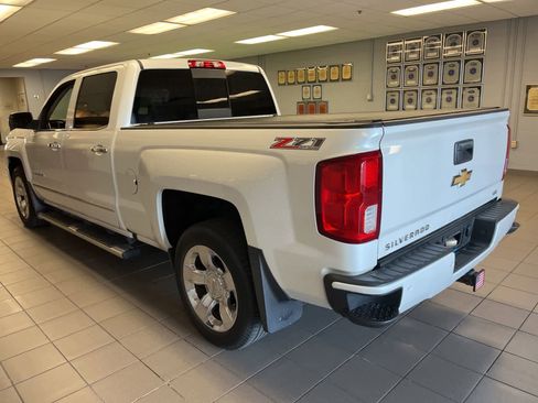 Used 2016 Chevrolet Silverado 1500 LTZ Z71 w/ LTZ Plus Package AWD/4WD image 9