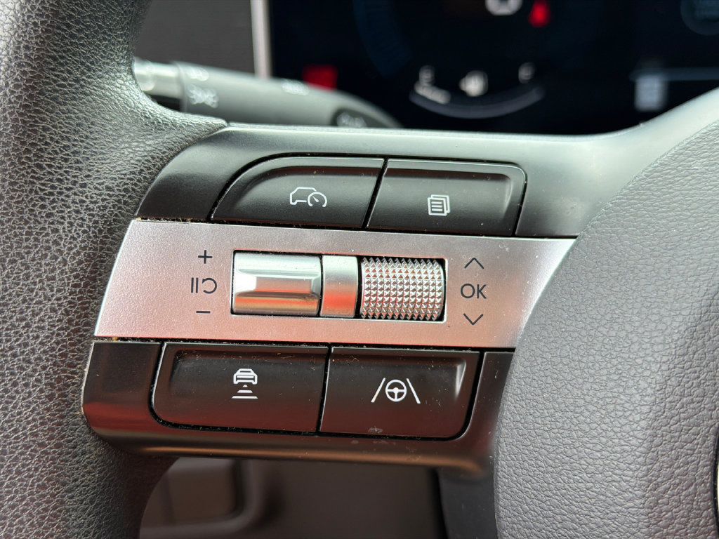 Used 2025 Hyundai Tucson SEL FWD image 24