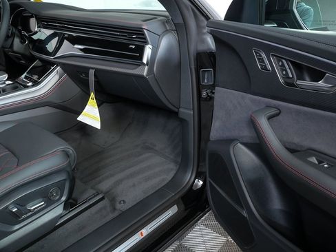 New 2026 Audi SQ8 Prestige image 24