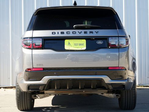 Used 2021 Land Rover Discovery Sport SE R-Dynamic image 10