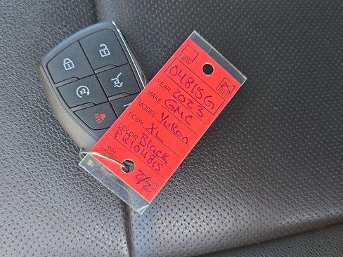 Used 2023 GMC Yukon XL SLT image 28