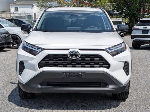 Used 2025 Toyota RAV4 LE AWD/4WD image 2