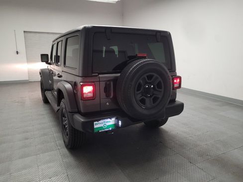 Used 2019 Jeep Wrangler Unlimited Sport AWD/4WD image 6