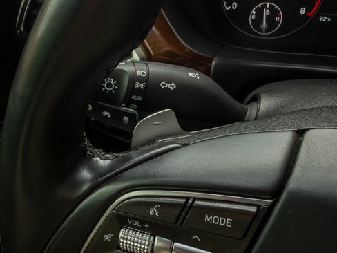Used 2018 Genesis G90 5.0 Ultimate RWD image 7