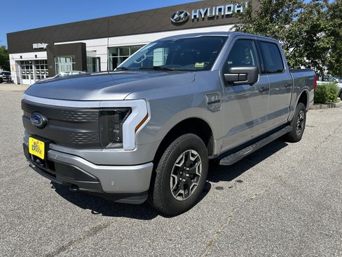 Used 2023 Ford F150 Lightning XLT AWD/4WD image 1