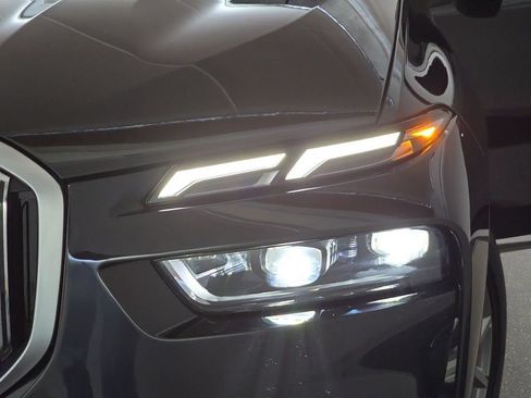 Used 2023 BMW X7 xDrive40i AWD/4WD image 33