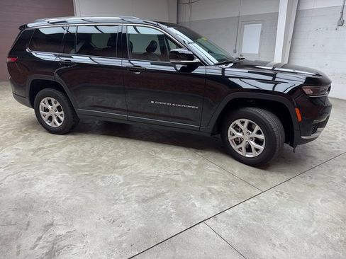 Used 2023 Jeep Grand Cherokee L Limited image 7