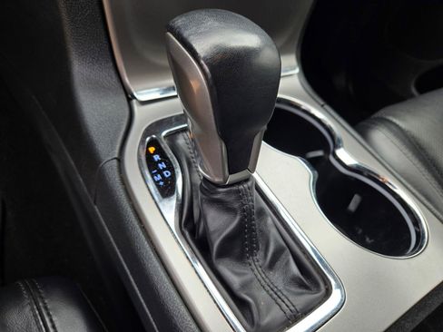 Used 2020 Jeep Grand Cherokee Limited w/ Luxury Group II RWD image 20