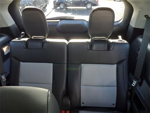 Used 2023 Ford Explorer XLT w/ Equipment Group 202A image 15