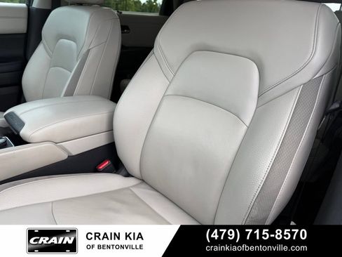 Used 2022 Nissan Pathfinder SL AWD/4WD image 22