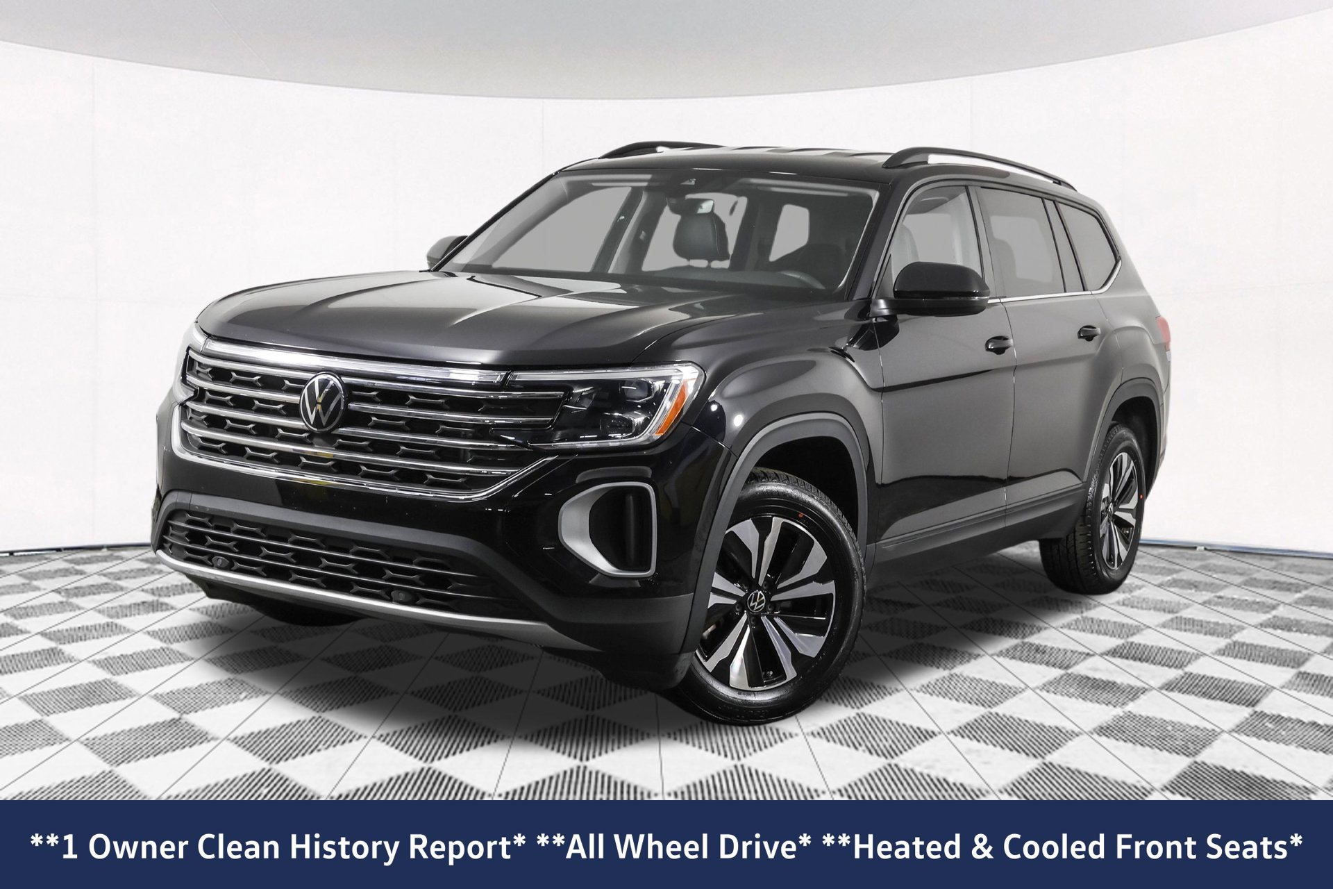 Used 2024 Volkswagen Atlas SE AWD/4WD image 2