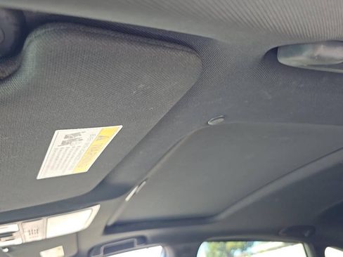 Used 2019 Honda Accord Sport image 11
