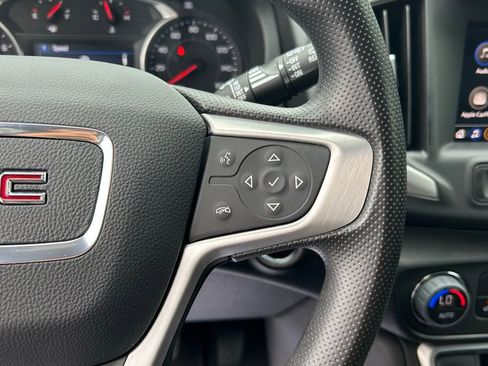 Used 2022 GMC Terrain SLE w/ Driver Convenience Package image 28