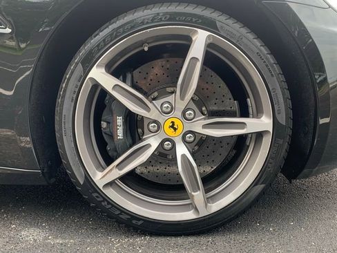 Used 2014 Ferrari California image 28