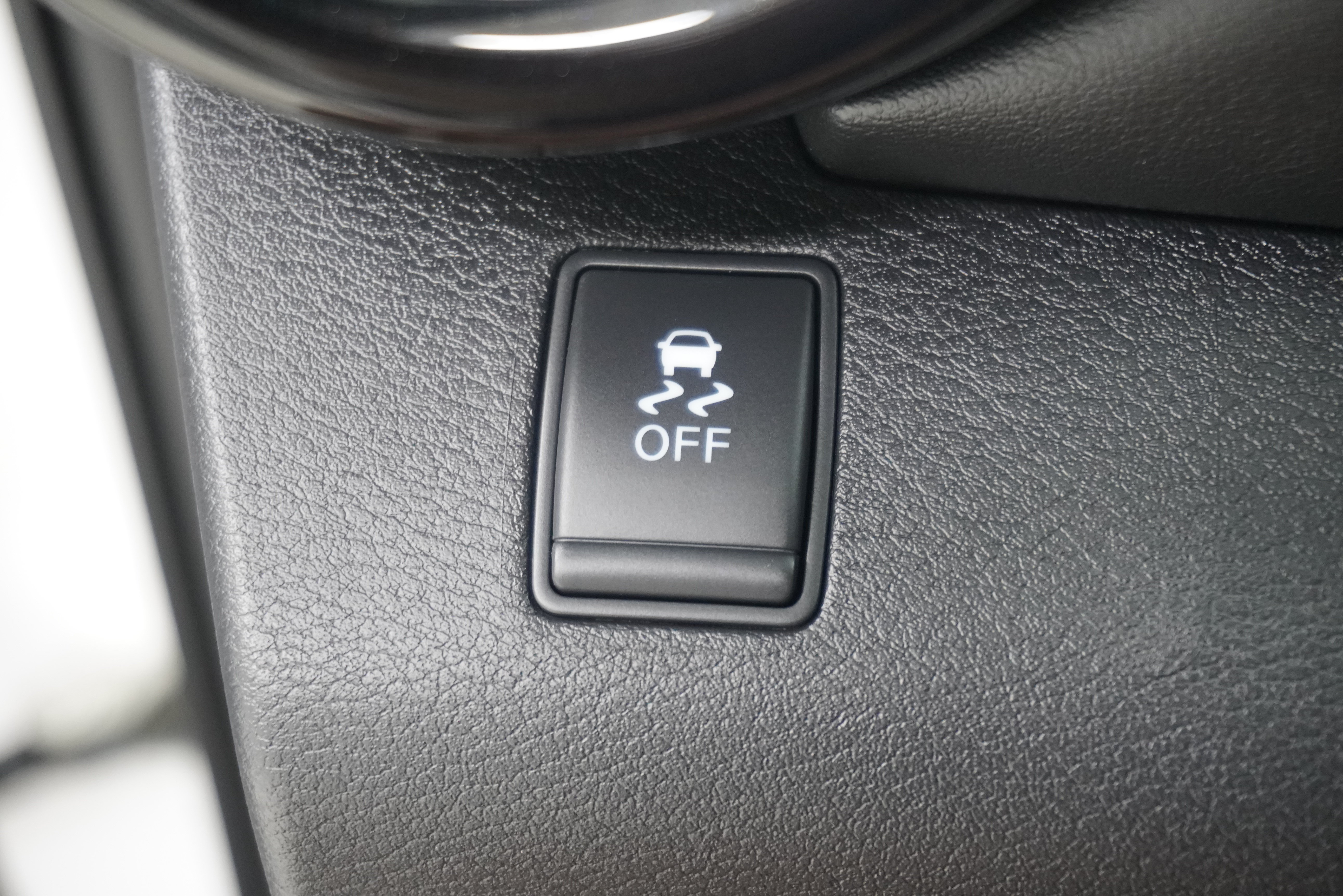 Used 2019 Nissan Kicks SR w/ SR Premium Package FWD image 20