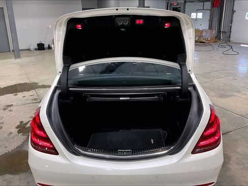 Used 2020 Mercedes-Benz S 560 4MATIC Sedan image 34