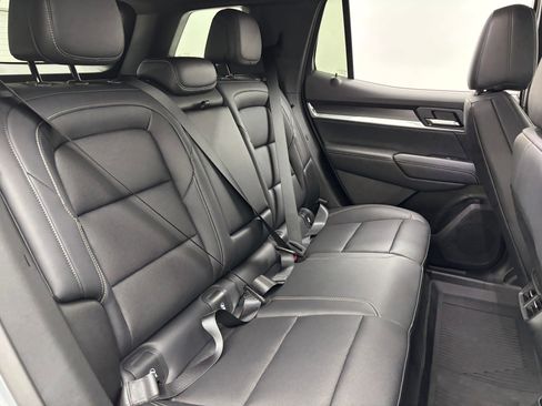 New 2027 GMC Terrain Elevation w/ Elevation Premium Package FWD image 37