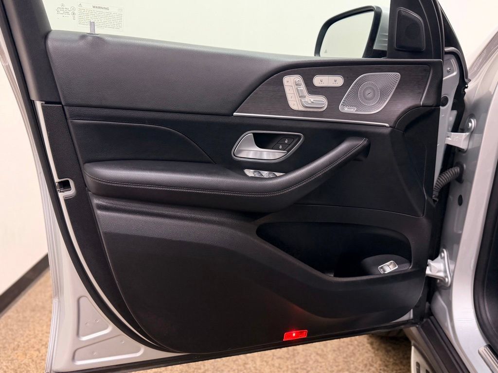 Used 2020 Mercedes-Benz GLE 350 4MATIC image 11