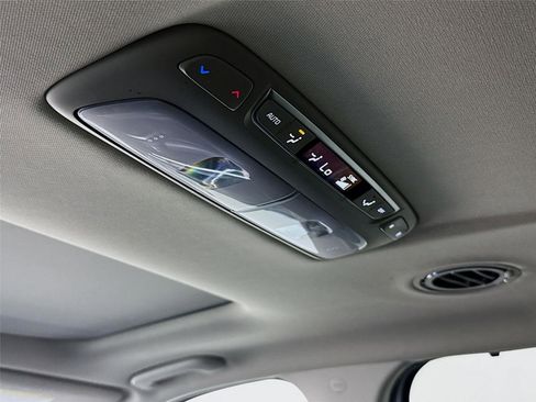 Used 2022 Kia Telluride EX w/ EX Premium Package FWD image 20