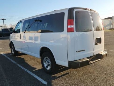 Used 2023 Chevrolet Express 3500 LS image 5
