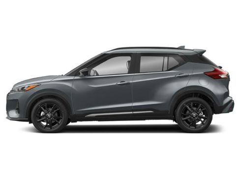 Used 2023 Nissan Kicks SR FWD image 2