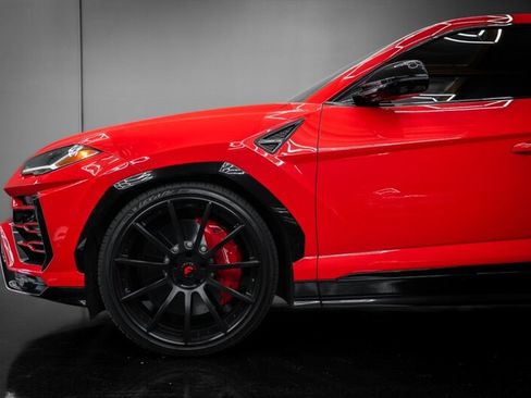 Used 2021 Lamborghini Urus image 5