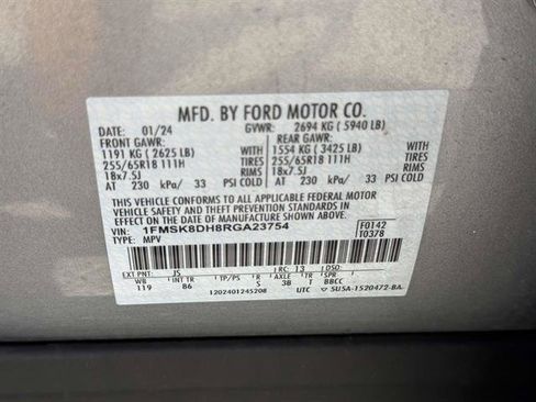 Used 2024 Ford Explorer XLT AWD/4WD image 14