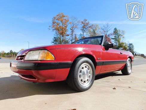 Used 1989 Ford Mustang LX image 6