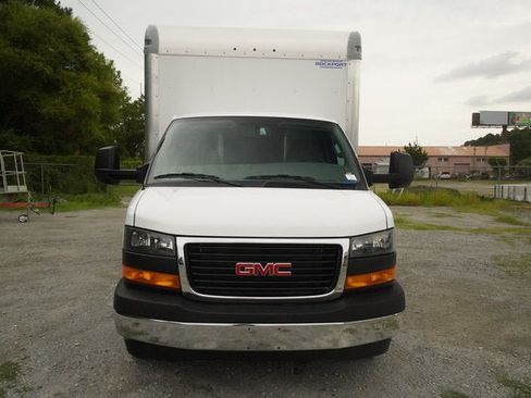 New 2026 GMC Savana 3500 Extended w/ Power Convenience Package RWD image 8