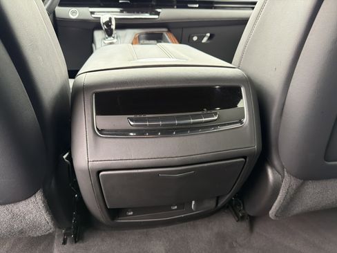 Used 2023 Cadillac Escalade ESV Premium Luxury w/ Performance Package image 26