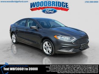 Used 2018 Ford Fusion SE w/ Fusion SE Technology Package image 1