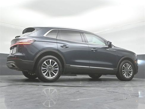 Certified 2023 Lincoln Nautilus Reserve image 38