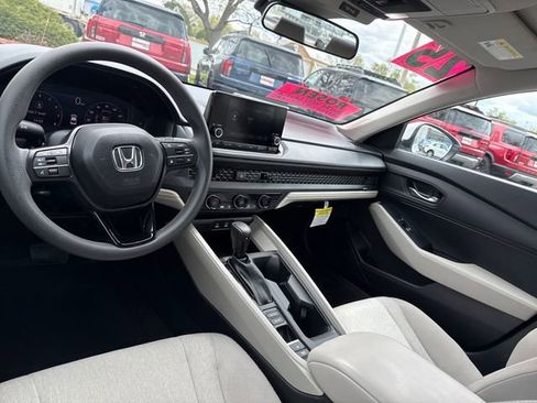 Used 2025 Honda Accord LX image 23