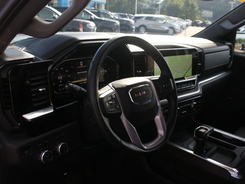 Used 2026 GMC Sierra 1500 SLT w/ SLT Premium Package AWD/4WD image 18