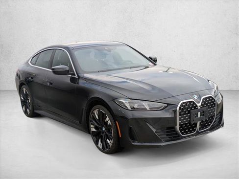 Certified 2025 BMW 430i xDrive w/ Premium Package image 3