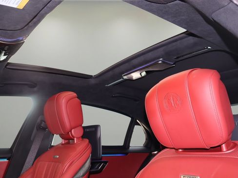Used 2024 Mercedes-Benz S 63 AMG S image 27