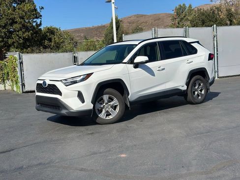 Used 2023 Toyota RAV4 XLE w/ Convenience Package AWD/4WD image 1