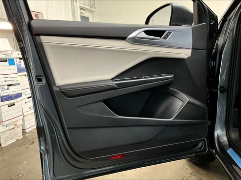 New 2026 Volkswagen Taos SE image 24